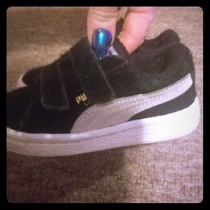 Puma size 6 toddler in perfect condition